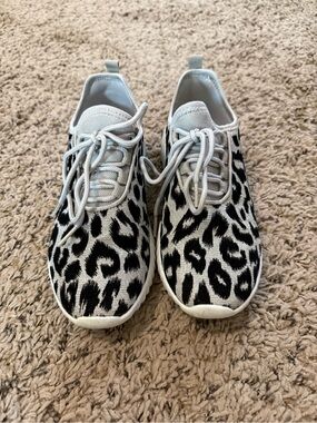 Forever Link Leopard Print Knit Sneakers in Black and White